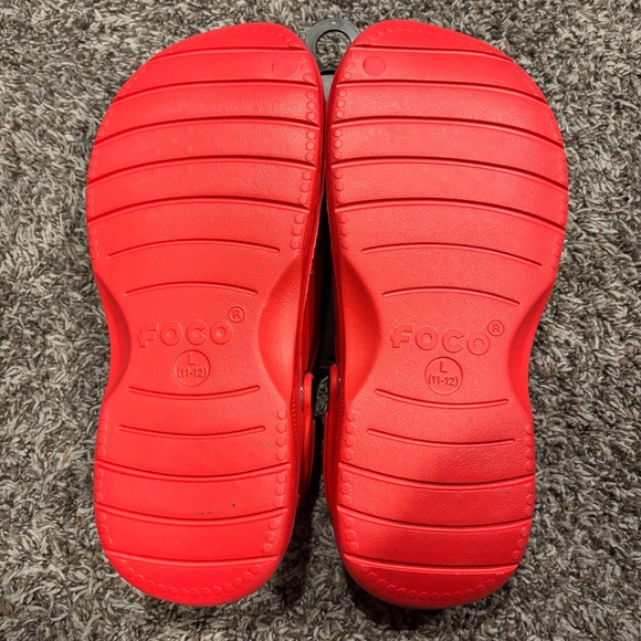 Men’s University of Nebraska Fake Croc with Fleece Lining - Picture 4 of 5